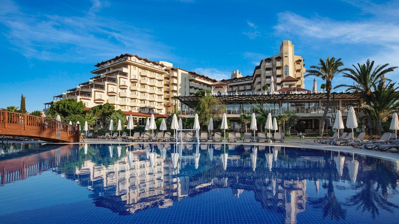 BELLIS DELUXE HOTEL