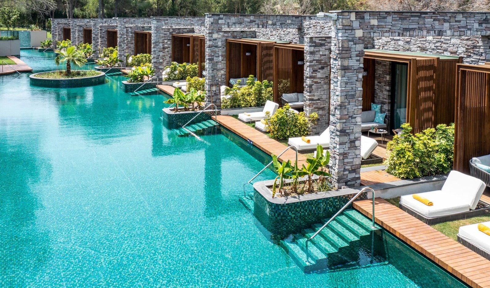 7 Hotele me Swim Up Pool Rooms në Antalya