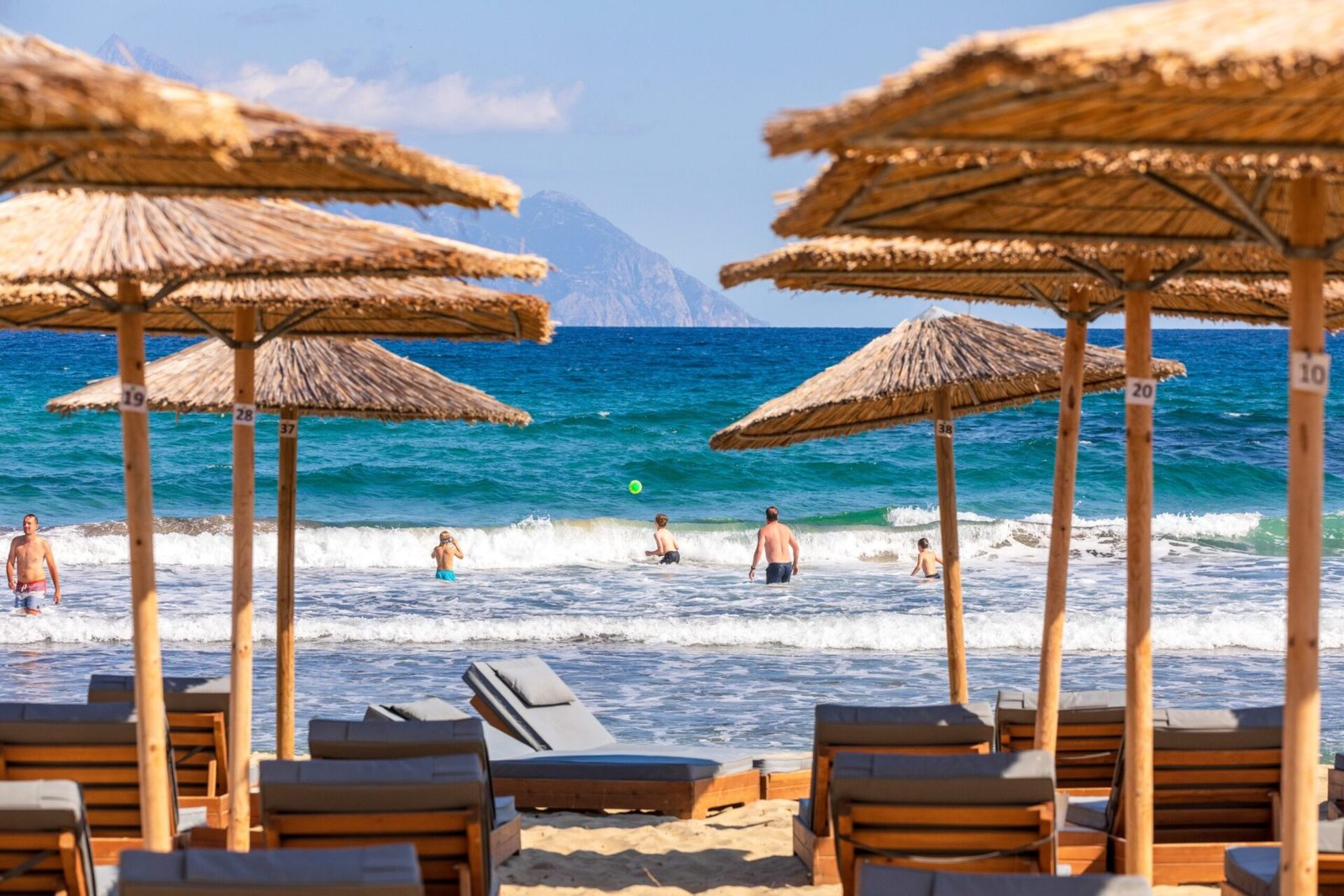 Pushime në 𝗛𝗔𝗟𝗞𝗜𝗗𝗜𝗞𝗜 të Greqis me ofertat speciale të Turismo Travel