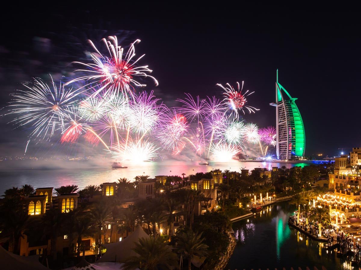 Festo Vitin e Ri në Dubai me Turismo Travel