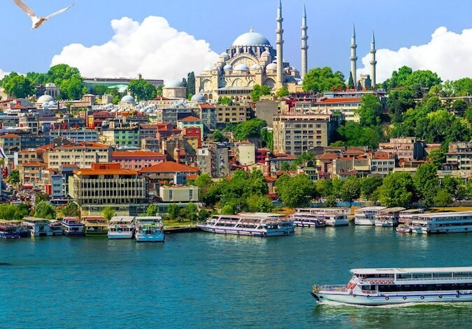 Taksim apo Sultanahmet: Ku me nis ditën në Stamboll?